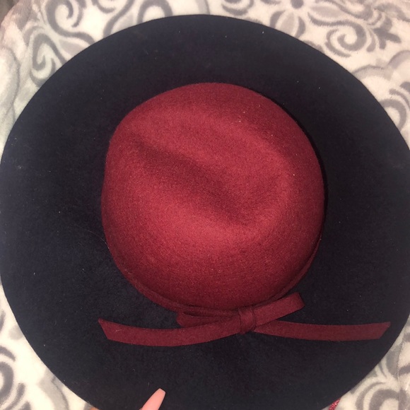 Hat. - Picture 2 of 3